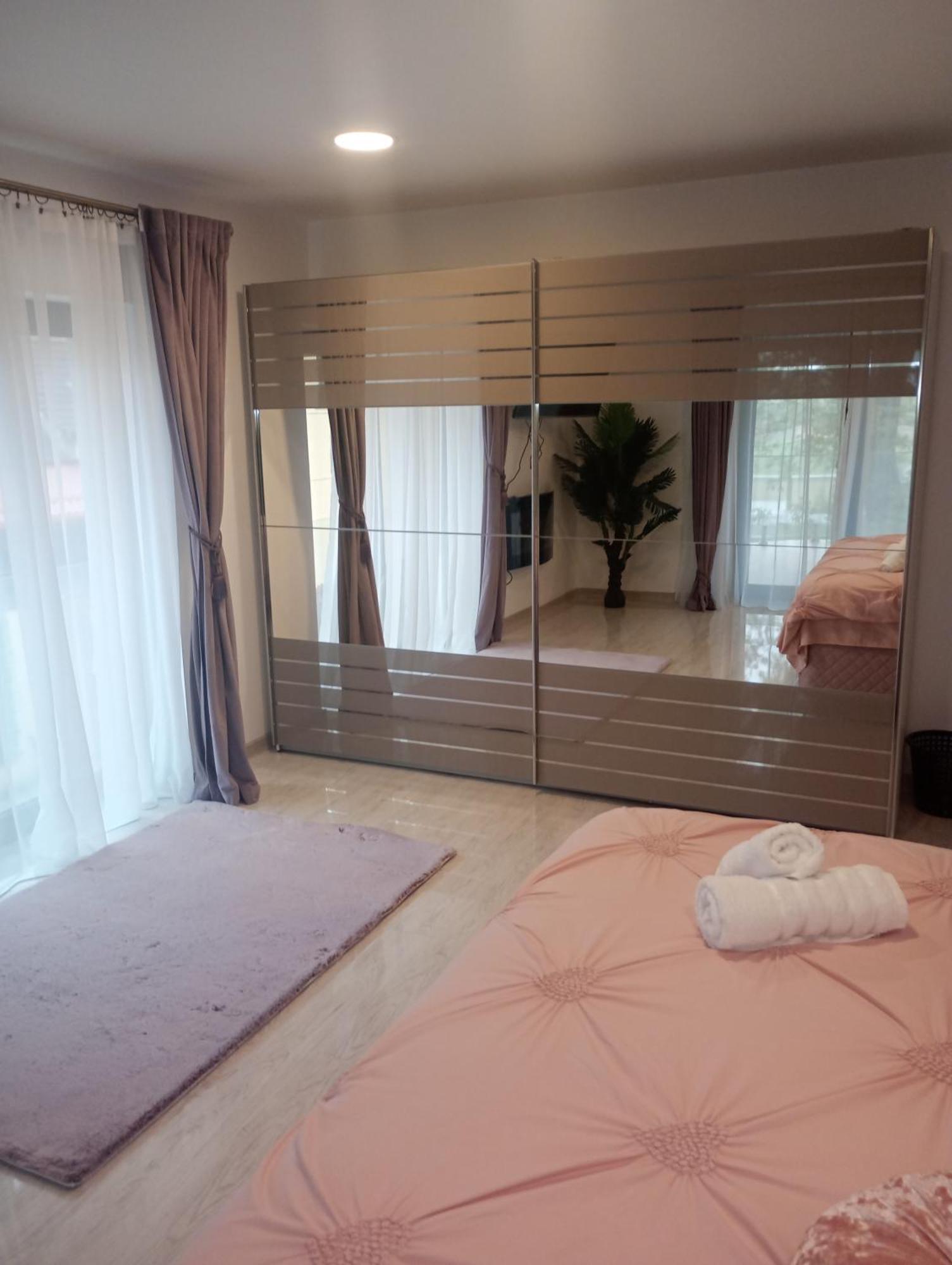 Izabella Guest House Sacele Luaran gambar